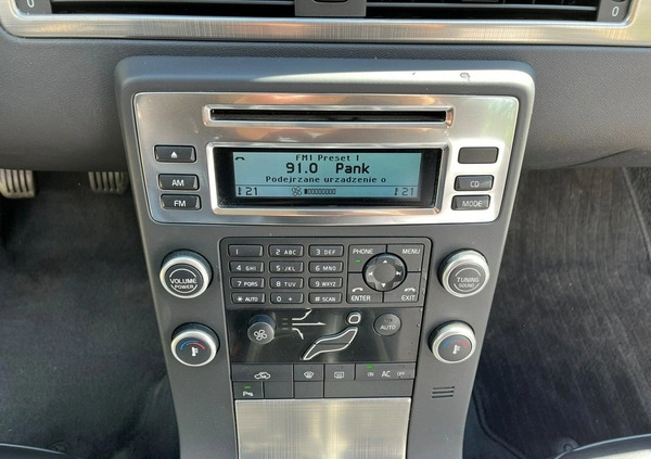 Volvo V70 cena 25900 przebieg: 282090, rok produkcji 2009 z Łosice małe 562